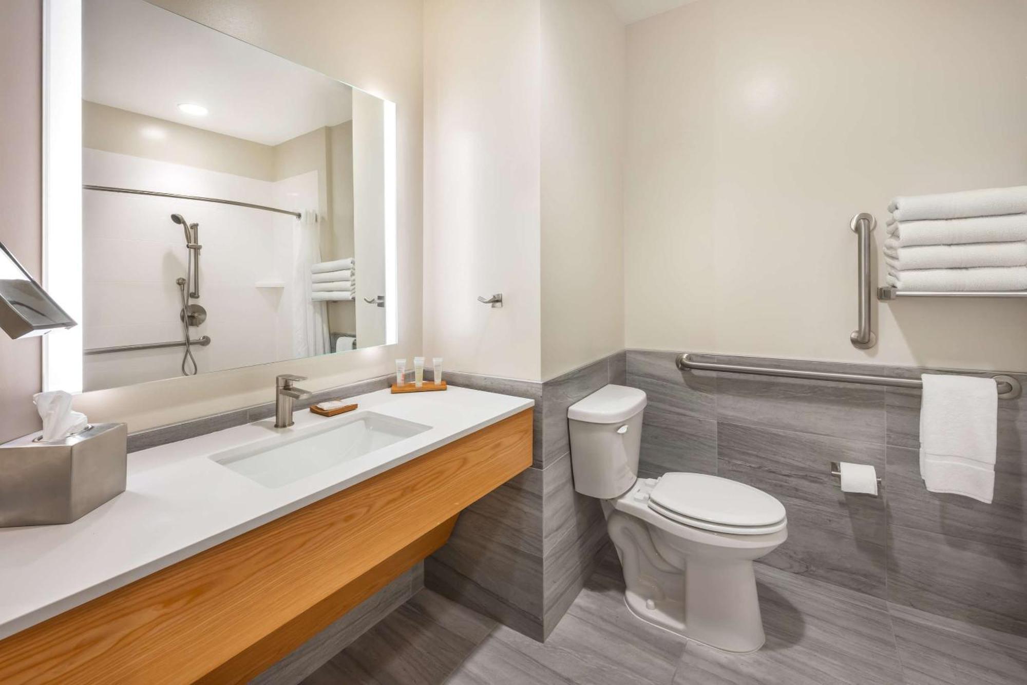 Radisson Hotel Pendleton Airport Ngoại thất bức ảnh