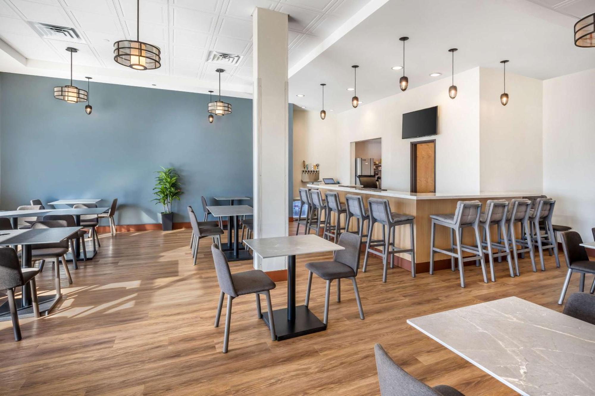 Radisson Hotel Pendleton Airport Ngoại thất bức ảnh